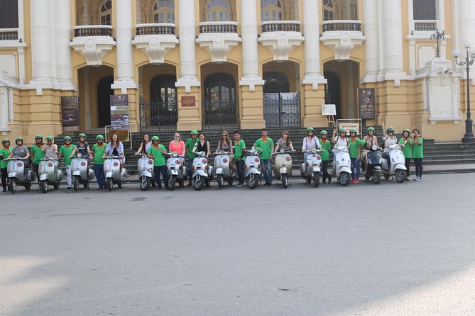 The insider's Hanoi 4.5 hours All highlight Places & Train Street - Lunch, water, and the value of $59