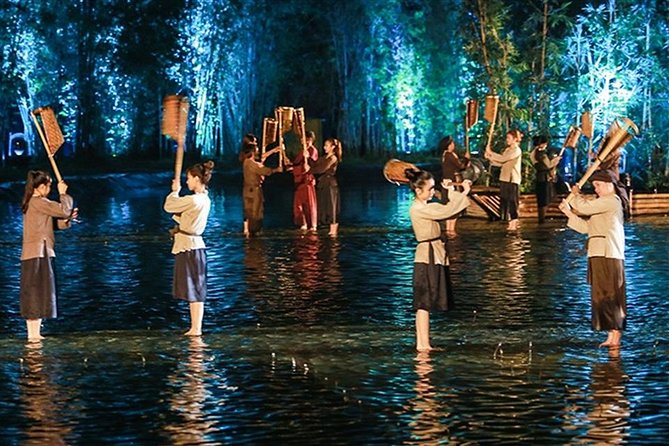 The Quintessence of Tonkin Show - CNN News "MUST-SEE IN HANOI" - Is the $43 price good value?