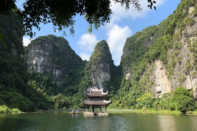 Trang An grottoes - Bai Dinh Pagoda Day Tours - Bai Dinh Pagoda’s 500-statue avenue
