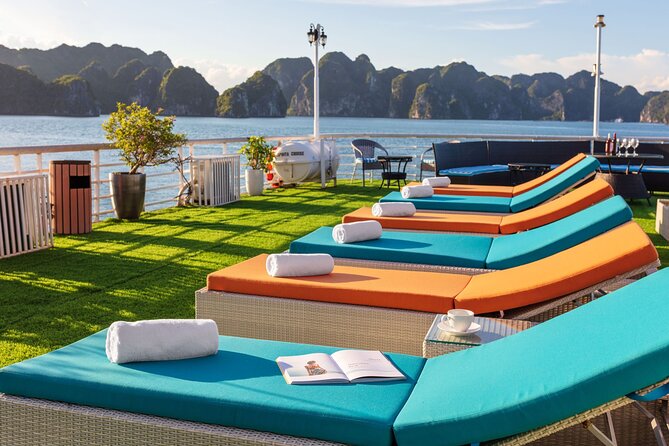 Verdure Lotus Classic Cruise in Halong Bay & Lan Ha Bay (2D1N) - Sunrise tai chi and the return through the karsts