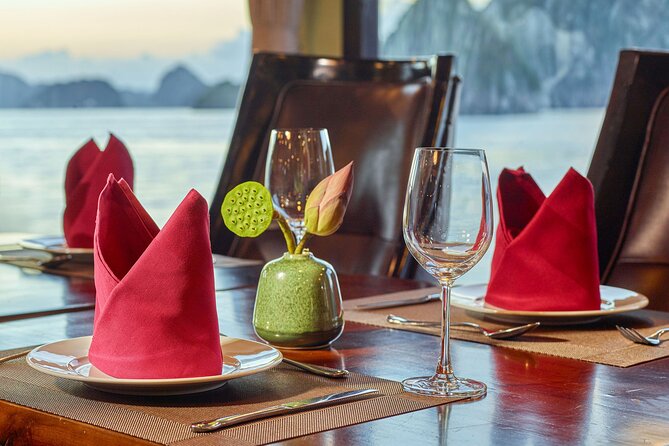 Verdure Lotus Classic Cruise in Halong Bay & Lan Ha Bay (2D1N) - Choosing your cabin and settling in