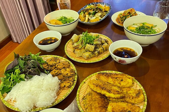 Vietnamese Vegetarian Cooking Class in Hanoi - Preparing five Vietnamese vegetarian and vegan dishes