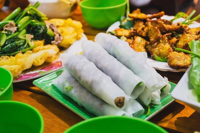 Walking Street Food Tour in Hanoi and Train Street - Bun cha and the first taste of Hanoi