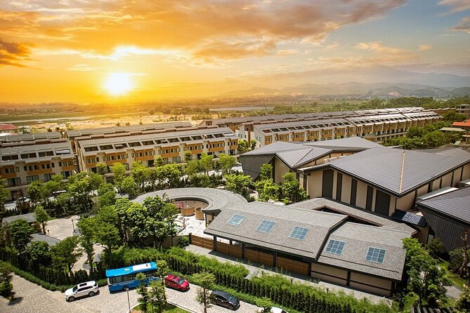 Wyndham Lynn Times Onsen Wellness - Dinner choices from Vietnamese dishes to Izakaya